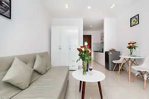 Le Hieu Apartment at Sky Center