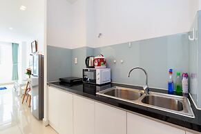 Le Hieu Apartment at Sky Center