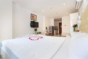 Le Hieu Apartment at Sky Center