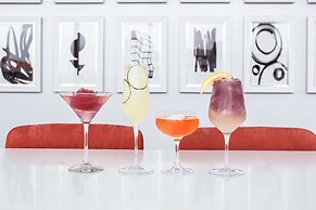 The Rose Chicago, Tapestry Collection by Hilton