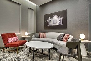The Rose Chicago, Tapestry Collection by Hilton