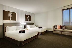 The Rose Chicago, Tapestry Collection by Hilton