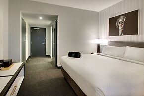 The Rose Chicago, Tapestry Collection by Hilton