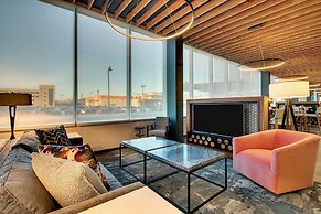 The Rose Chicago, Tapestry Collection by Hilton