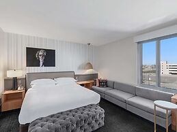 The Rose Chicago, Tapestry Collection by Hilton