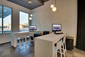 The Rose Chicago, Tapestry Collection by Hilton