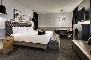 The Rose Chicago, Tapestry Collection by Hilton