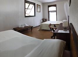 Hakamanu Lodge