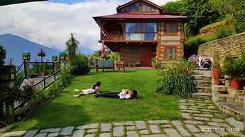 Himalayan Kothi Kais