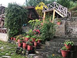 Himalayan Kothi Kais