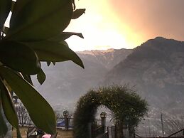 Himalayan Kothi Kais