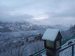 Himalayan Kothi Kais