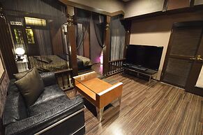 NUDA by H-Seven - Adults Only