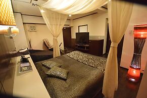 NUDA by H-Seven - Adults Only