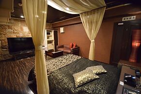 NUDA by H-Seven - Adults Only