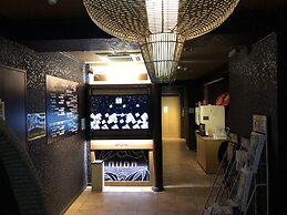 NUDA by H-Seven - Adults Only