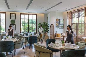DLF Club 3