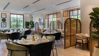 DLF Club 3