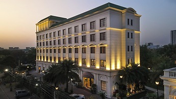 DLF Club 3