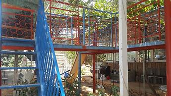 Bobus Restaurant & Bungalow