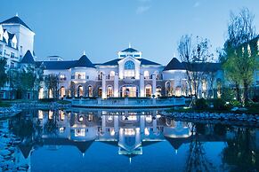 Crowne Plaza Huailai by IHG