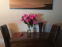 The Clacks Rustic Abode