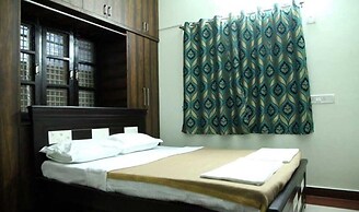 Hotel Lotus Grand