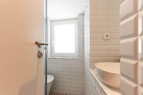 Alfama Suite by Homing