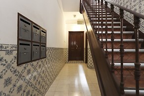 Typical Mouraria by Homing