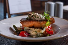 The Hog's Head Inn - The Inn Collection Group