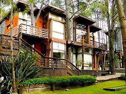 Altos Medanos - Cabañas y Club de Bosque