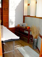 Altos Medanos - Cabañas y Club de Bosque