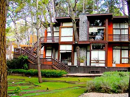 Altos Medanos - Cabañas y Club de Bosque