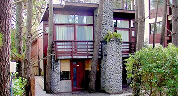 Altos Medanos - Cabañas y Club de Bosque