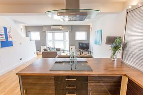 The Bullingdon Suite