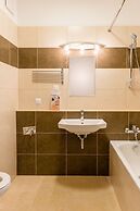 Corvin Holiday Apartment Hotel