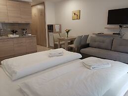 Corvin Holiday Apartment Hotel