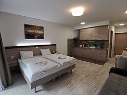 Corvin Holiday Apartment Hotel