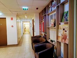 Corvin Holiday Apartment Hotel