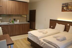 Corvin Holiday Apartment Hotel
