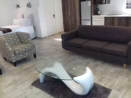 Mayberrypark Guest Lodge