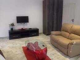 Mayberrypark Guest Lodge