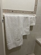 Studio Chateau - Manor Park, Kingston 8