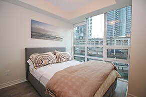 Executive 3BR next to Scotia Arena