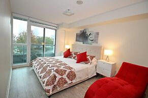 Executive 3BR next to Scotia Arena