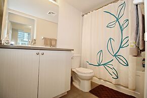 Executive 3BR next to Scotia Arena