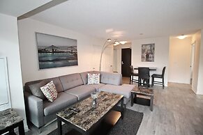 Executive 3BR next to Scotia Arena