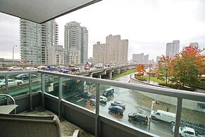 Executive 3BR next to Scotia Arena