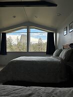 Devils Tower Lodge (Bed and Breakfast)