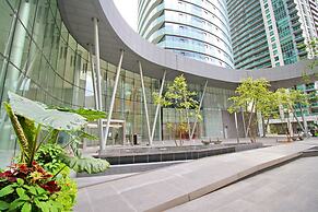 High-Rise Junior 2Br Condo downtown